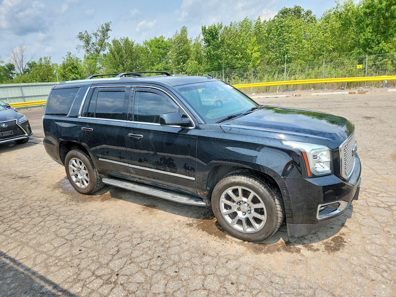2015 GMC YUKON