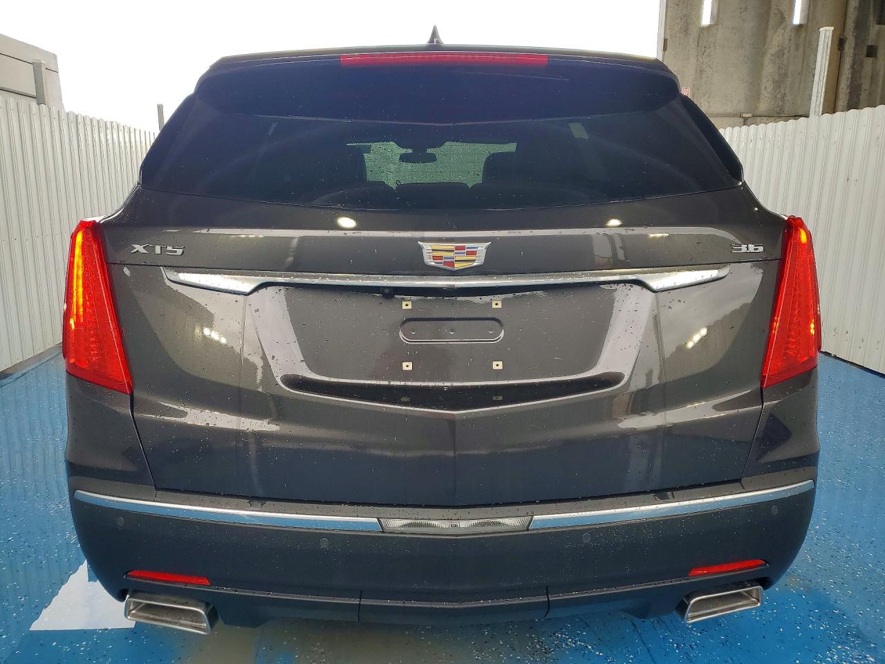 2017 CADILLAC XT5