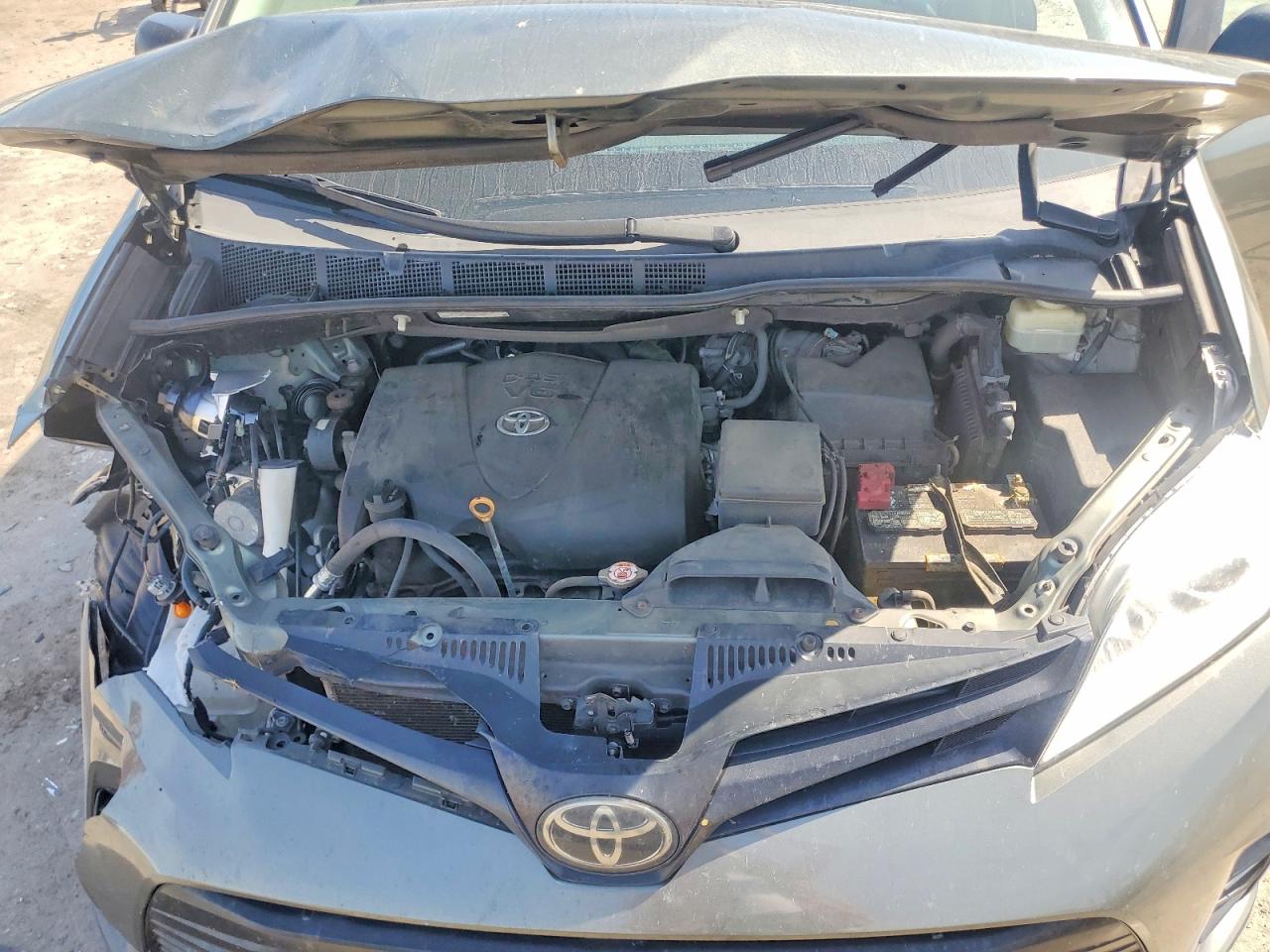 2019 TOYOTA SIENNA