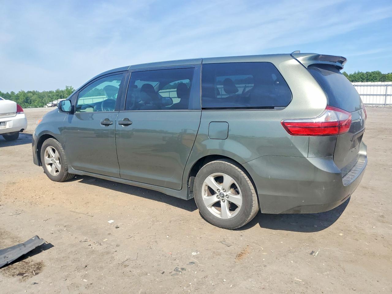 2019 TOYOTA SIENNA