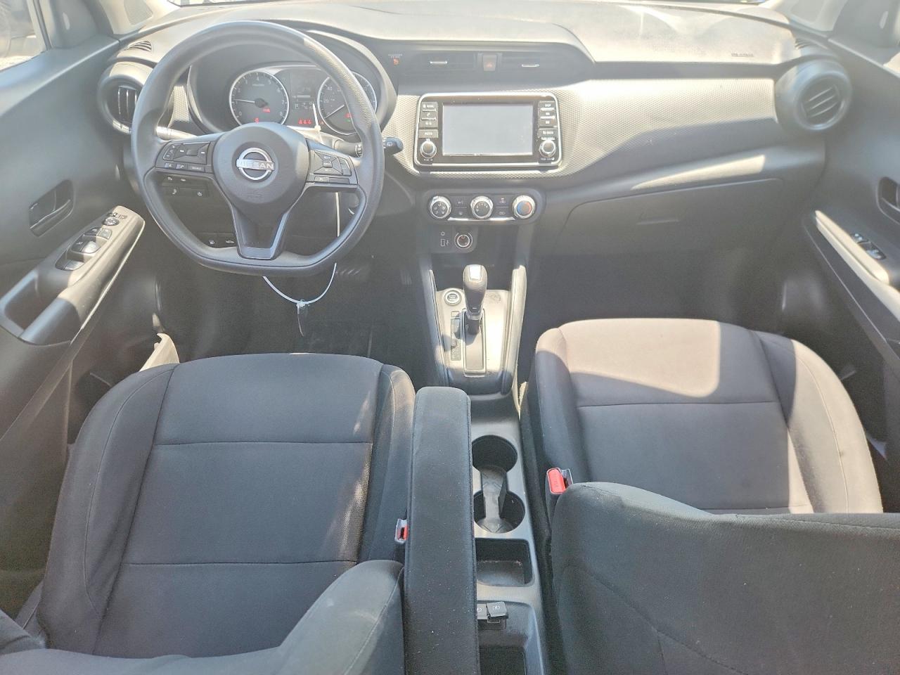 2023 NISSAN KICKS