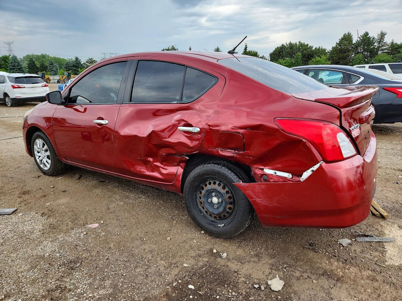 2017 NISSAN VERSA