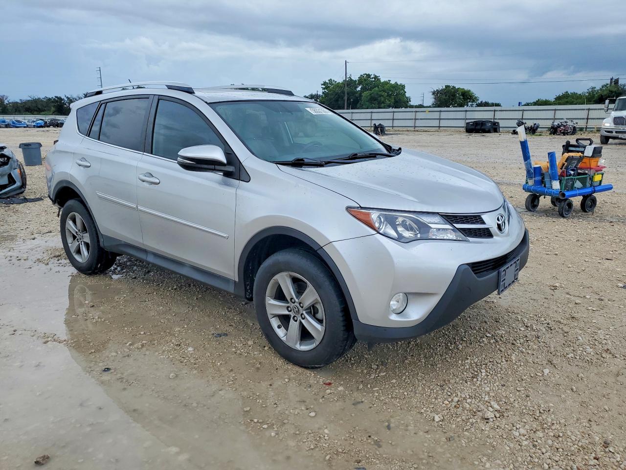 2015 TOYOTA RAV4