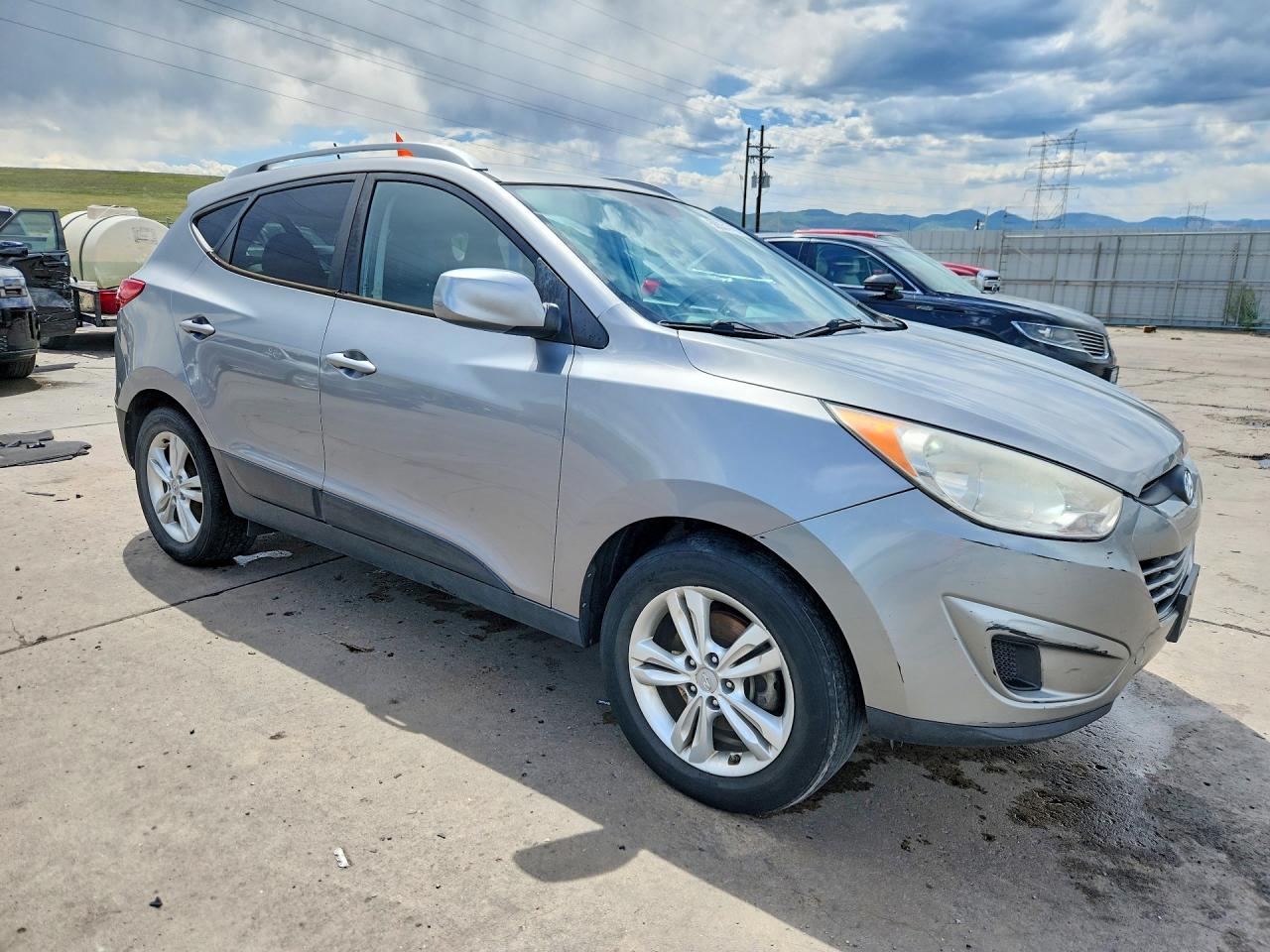 2011 HYUNDAI TUCSON