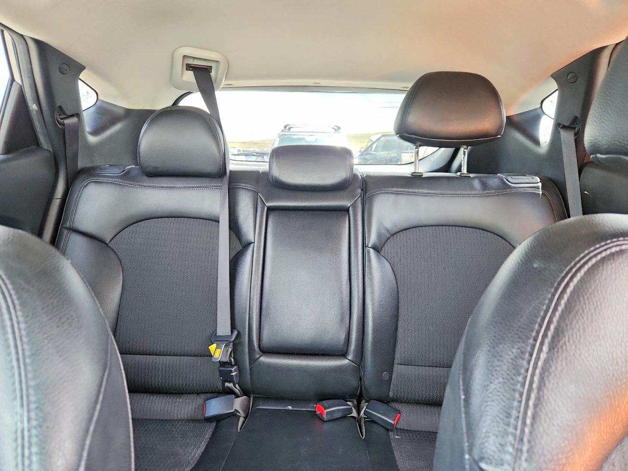 2011 HYUNDAI TUCSON
