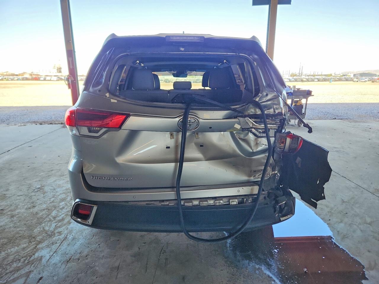 2018 TOYOTA HIGHLANDER