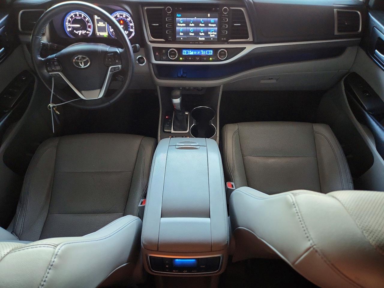 2018 TOYOTA HIGHLANDER