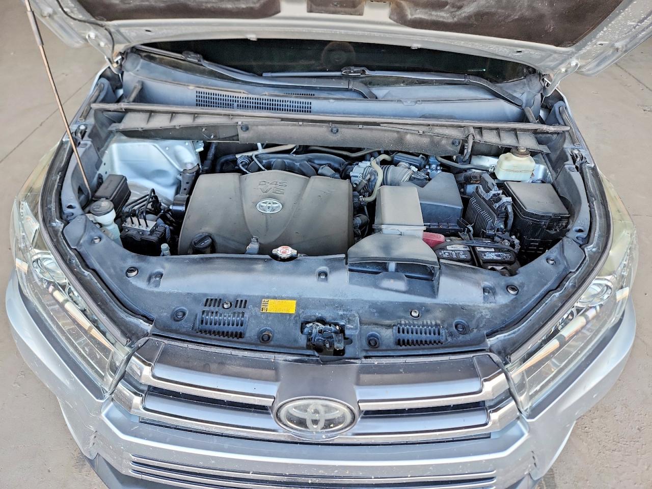 2018 TOYOTA HIGHLANDER