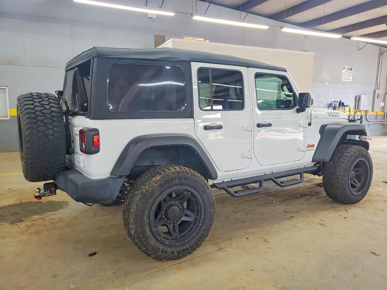 2023 JEEP WRANGLER