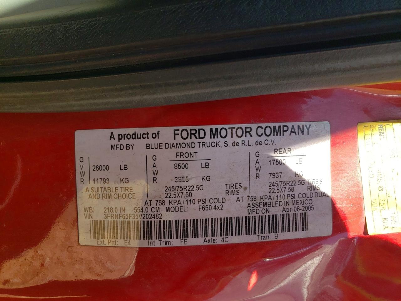 2005 FORD F650