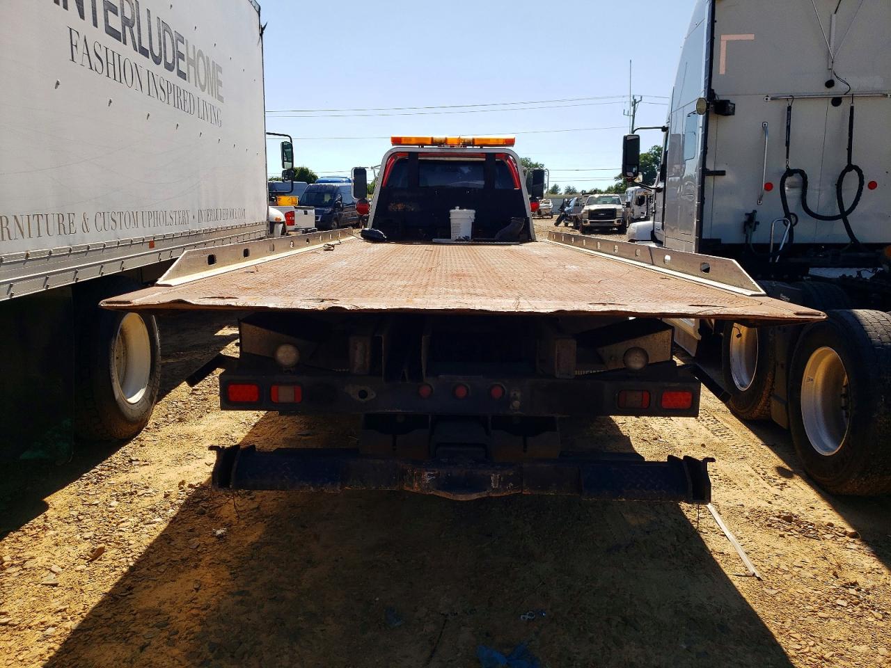 2005 FORD F650
