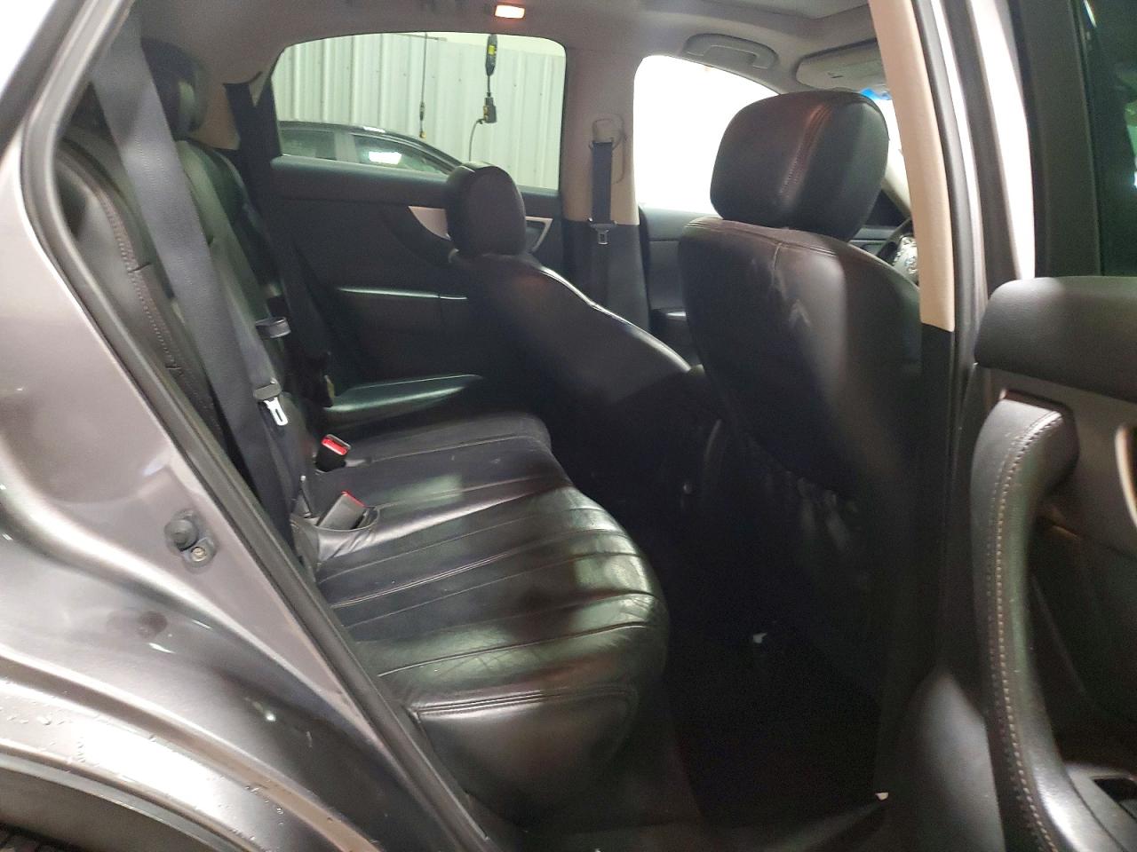 2013 INFINITI FX37