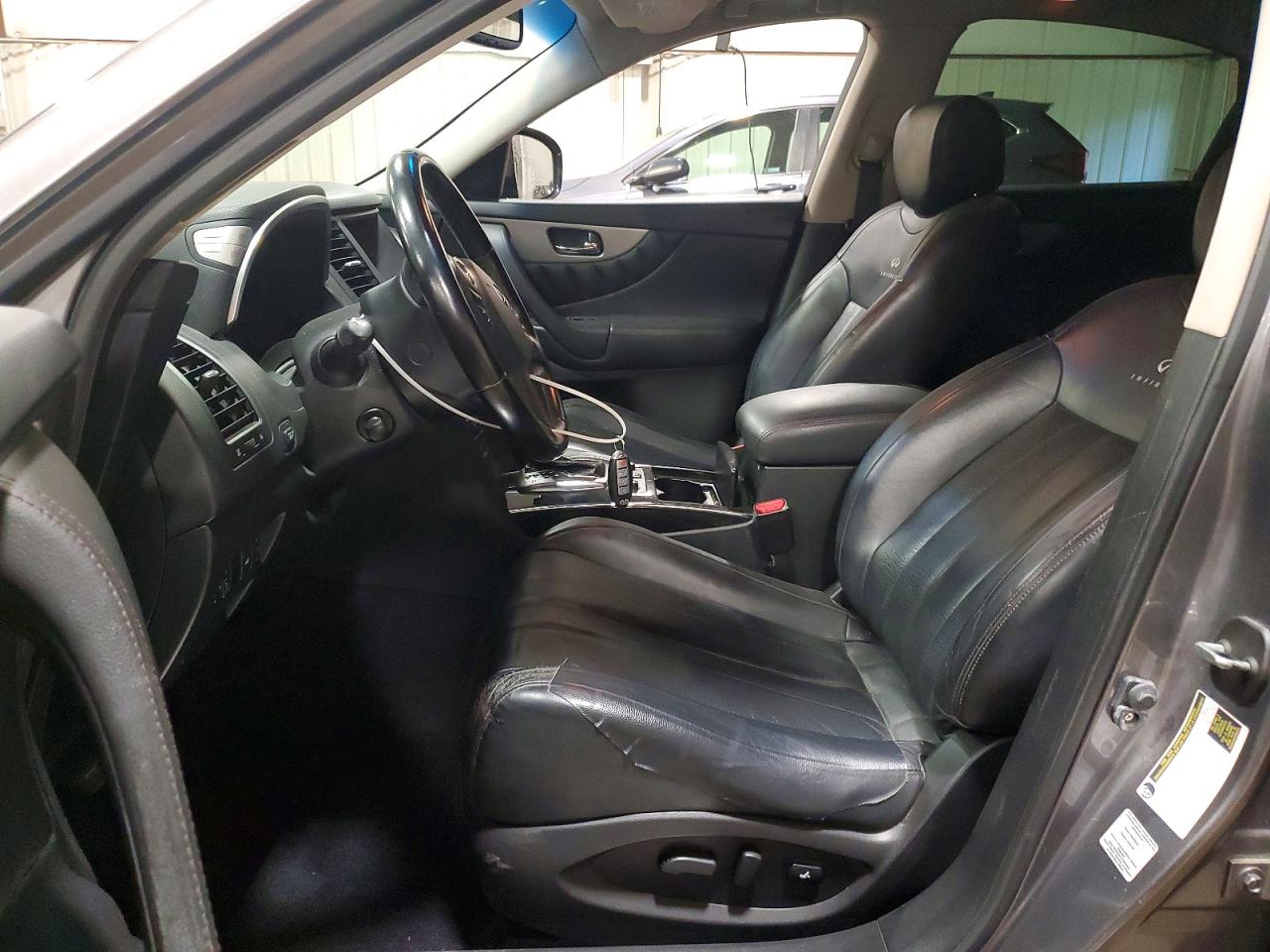 2013 INFINITI FX37