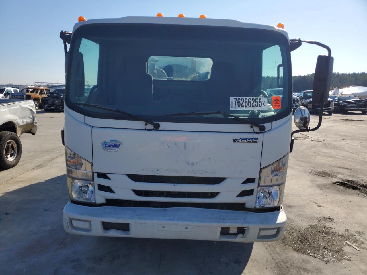 2017 ISUZU NPR