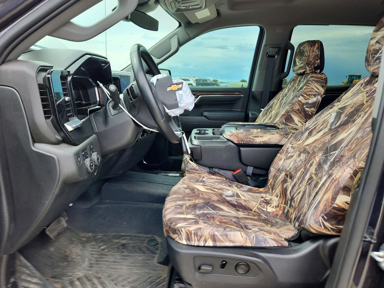 2023 CHEVROLET SILVERADO