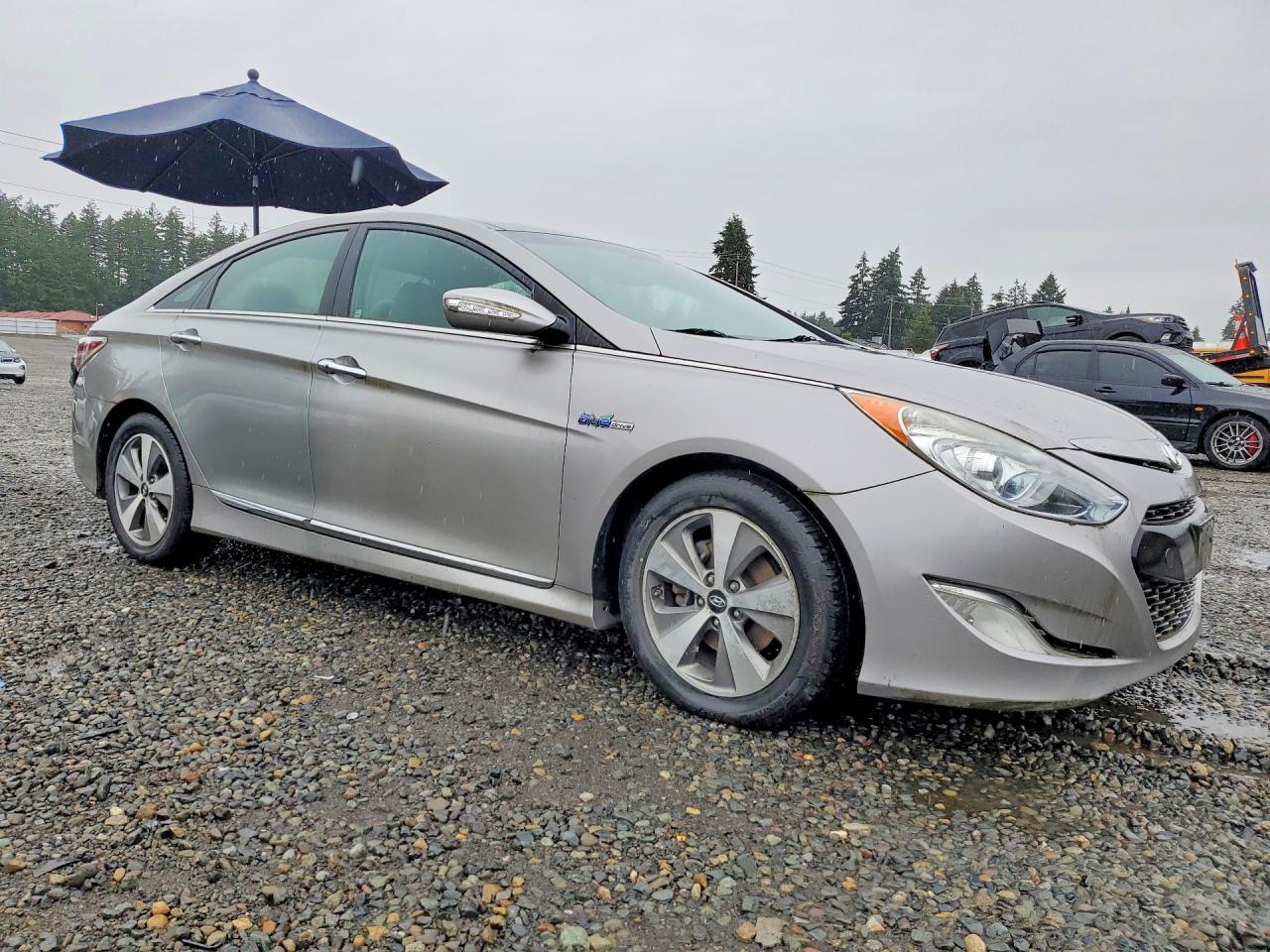 2011 HYUNDAI SONATA