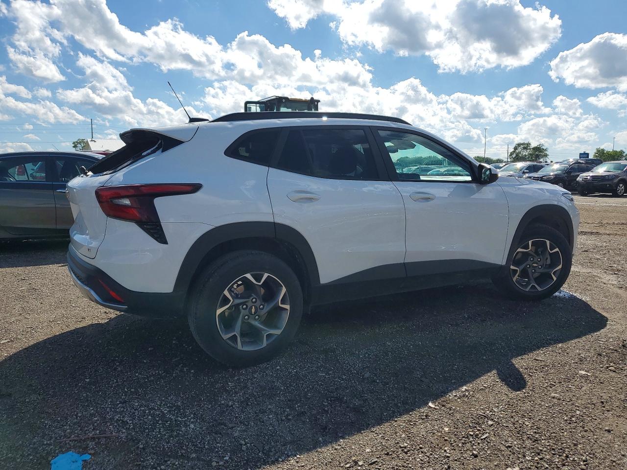 2025 CHEVROLET TRAX