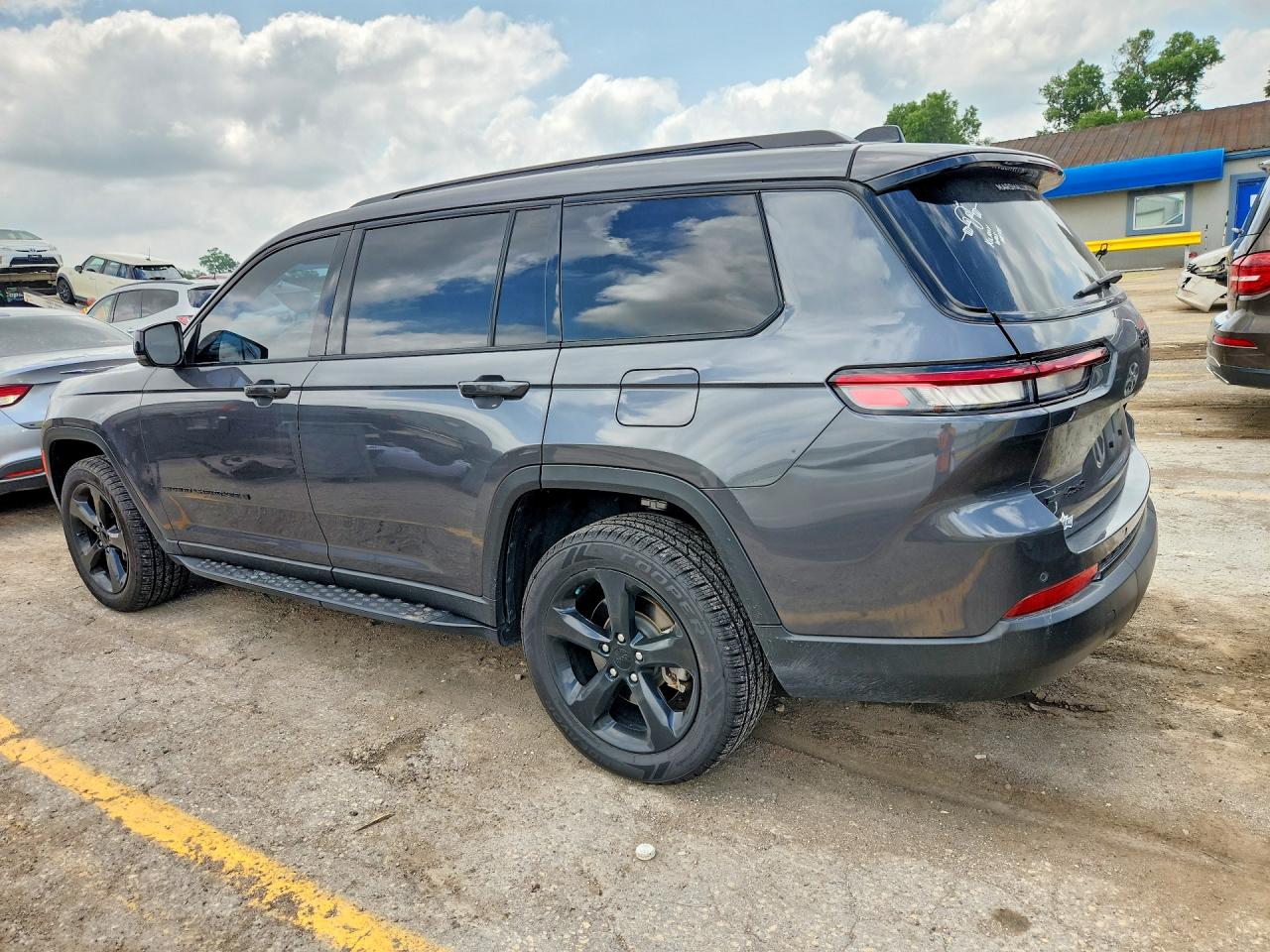 2021 JEEP CHEROKEE