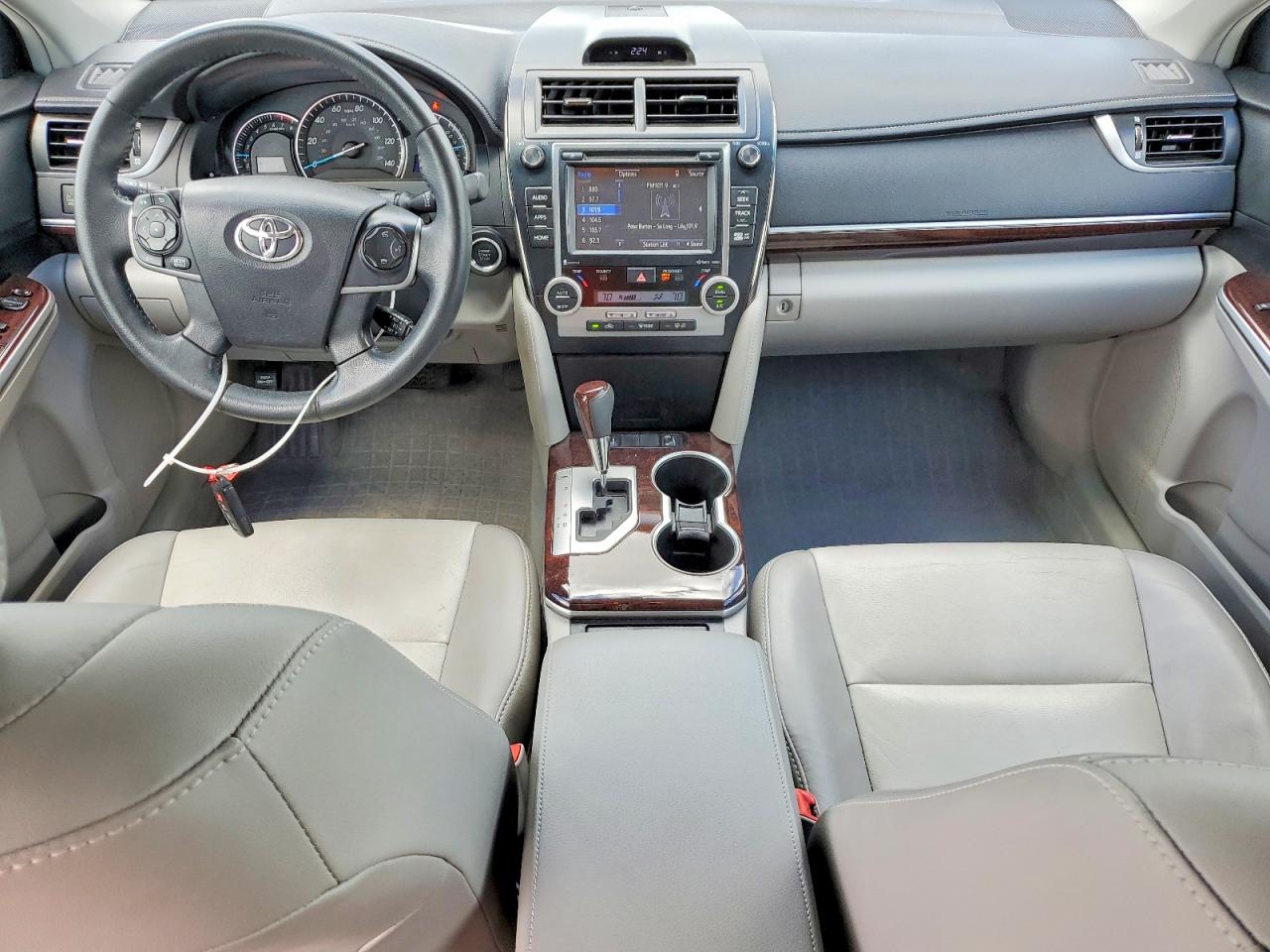 2014 TOYOTA CAMRY