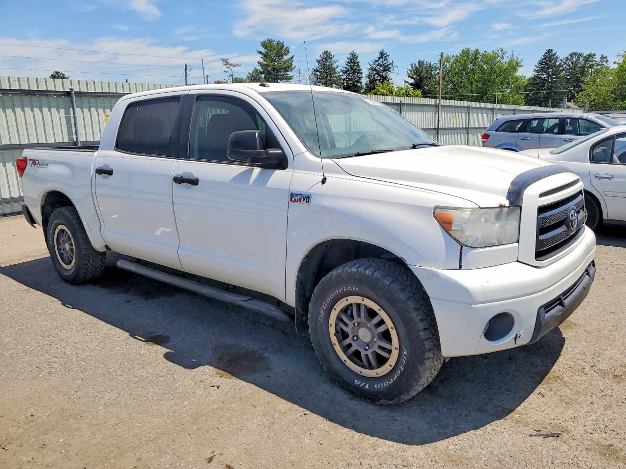 2012 TOYOTA TUNDRA