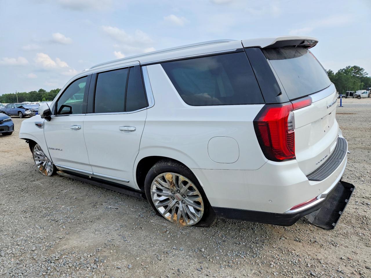 2025 GMC YUKON