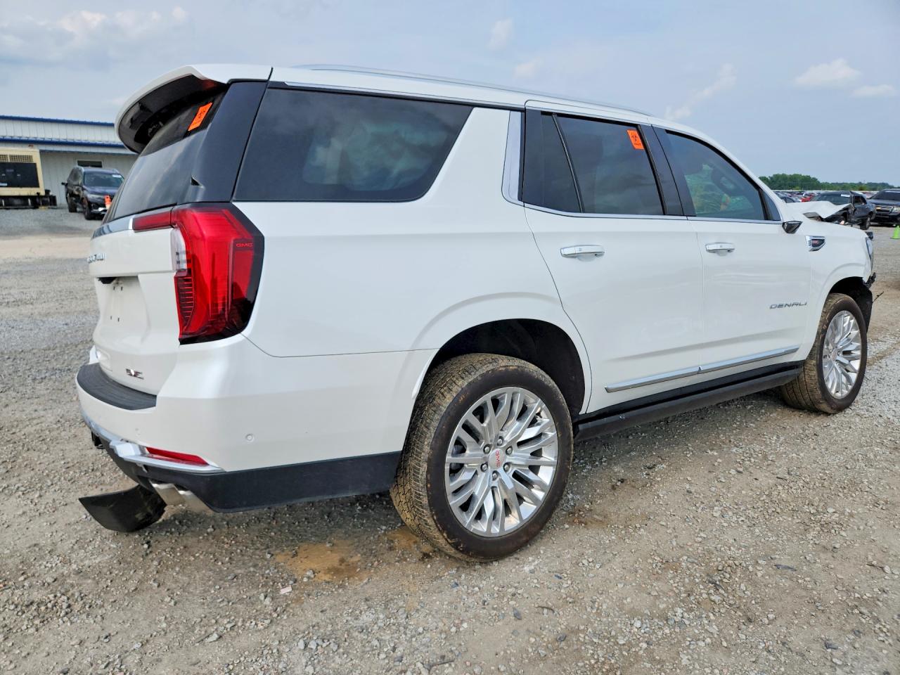 2025 GMC YUKON
