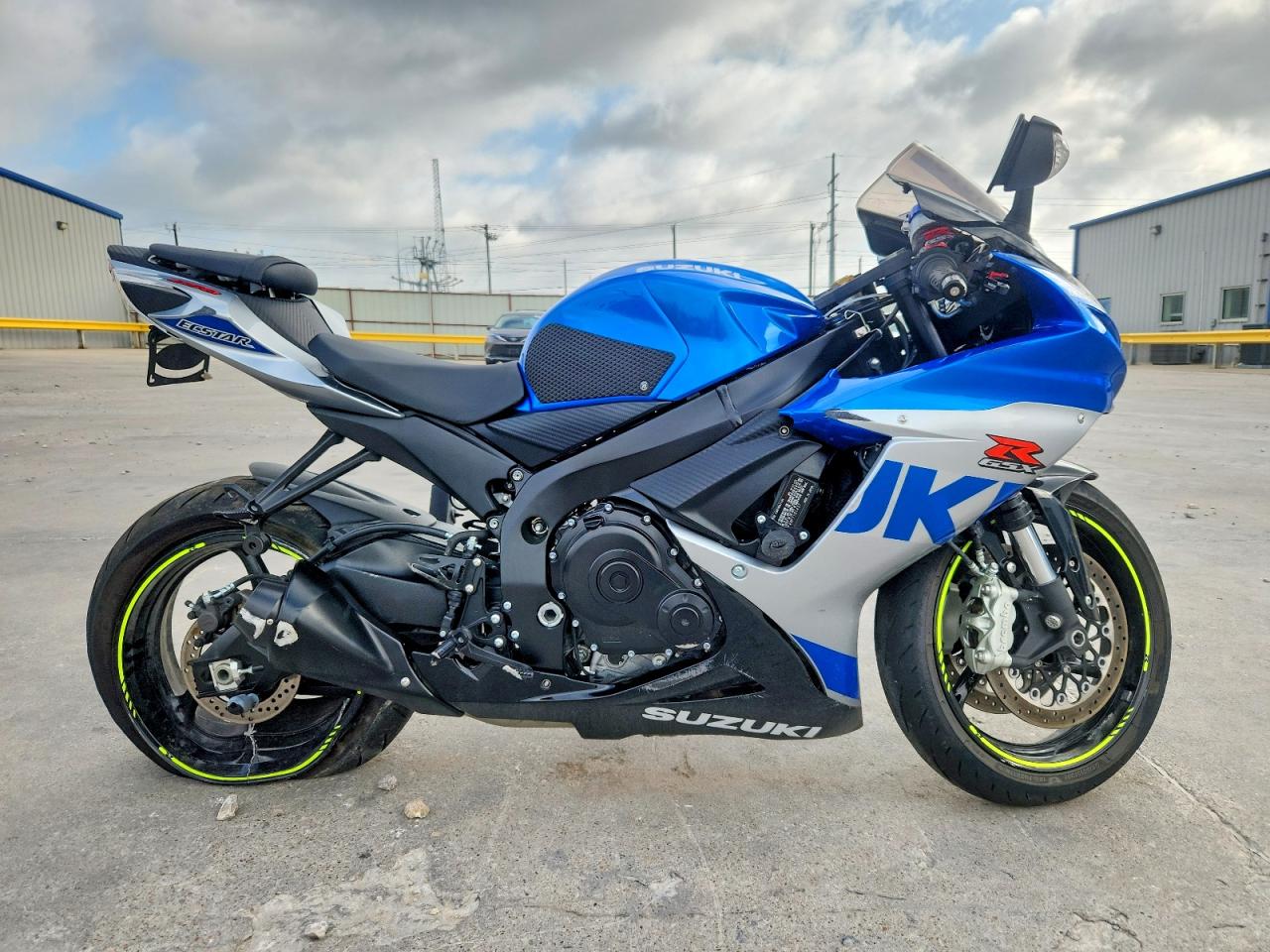 2023 SUZUKI GSXR600