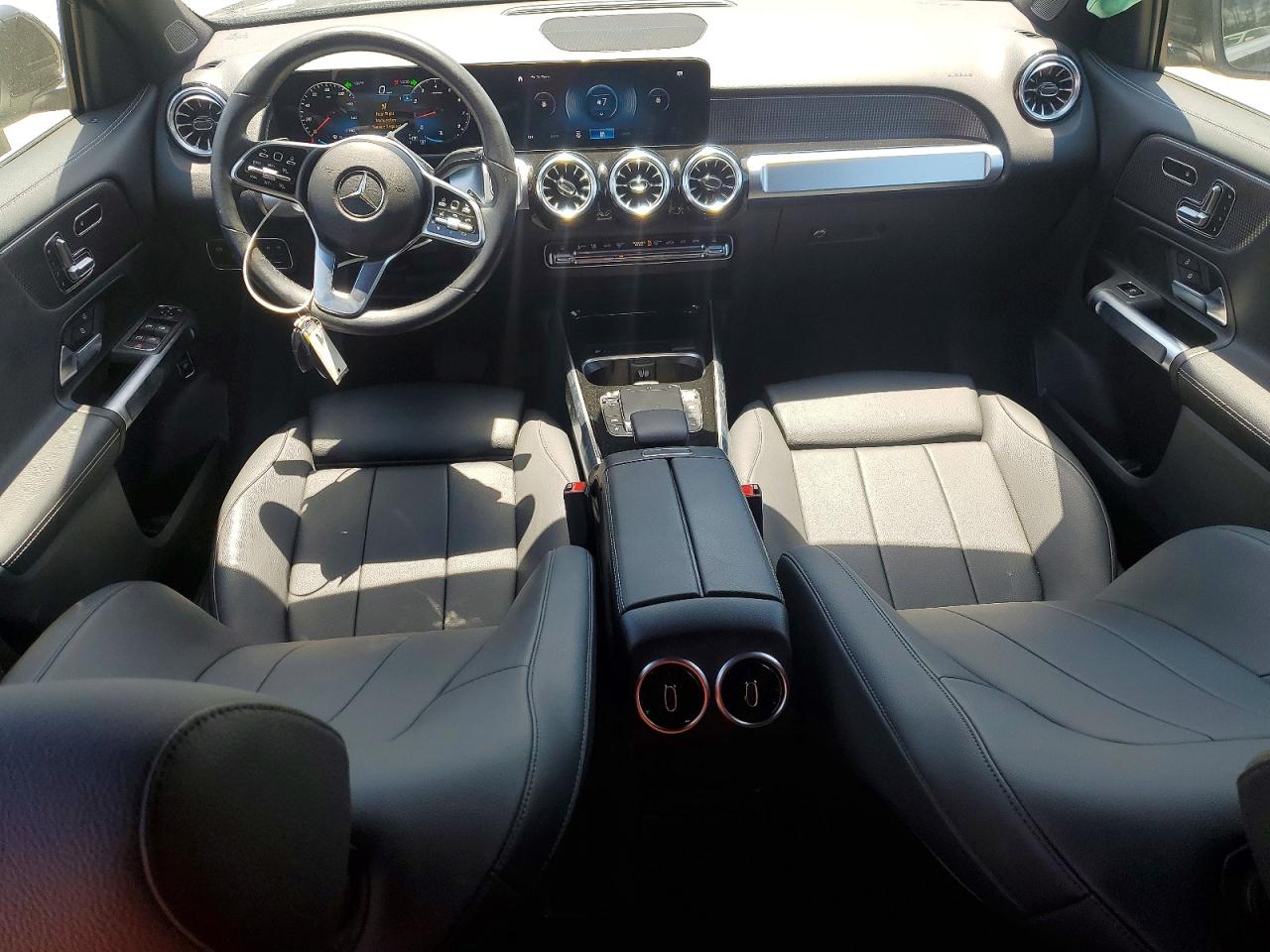 2022 MERCEDES-BENZ GLB-CLASS