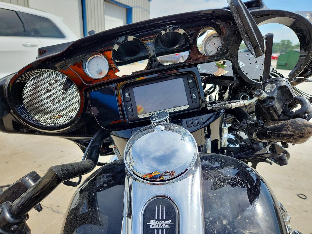 2017 HARLEY-DAVIDSON FL