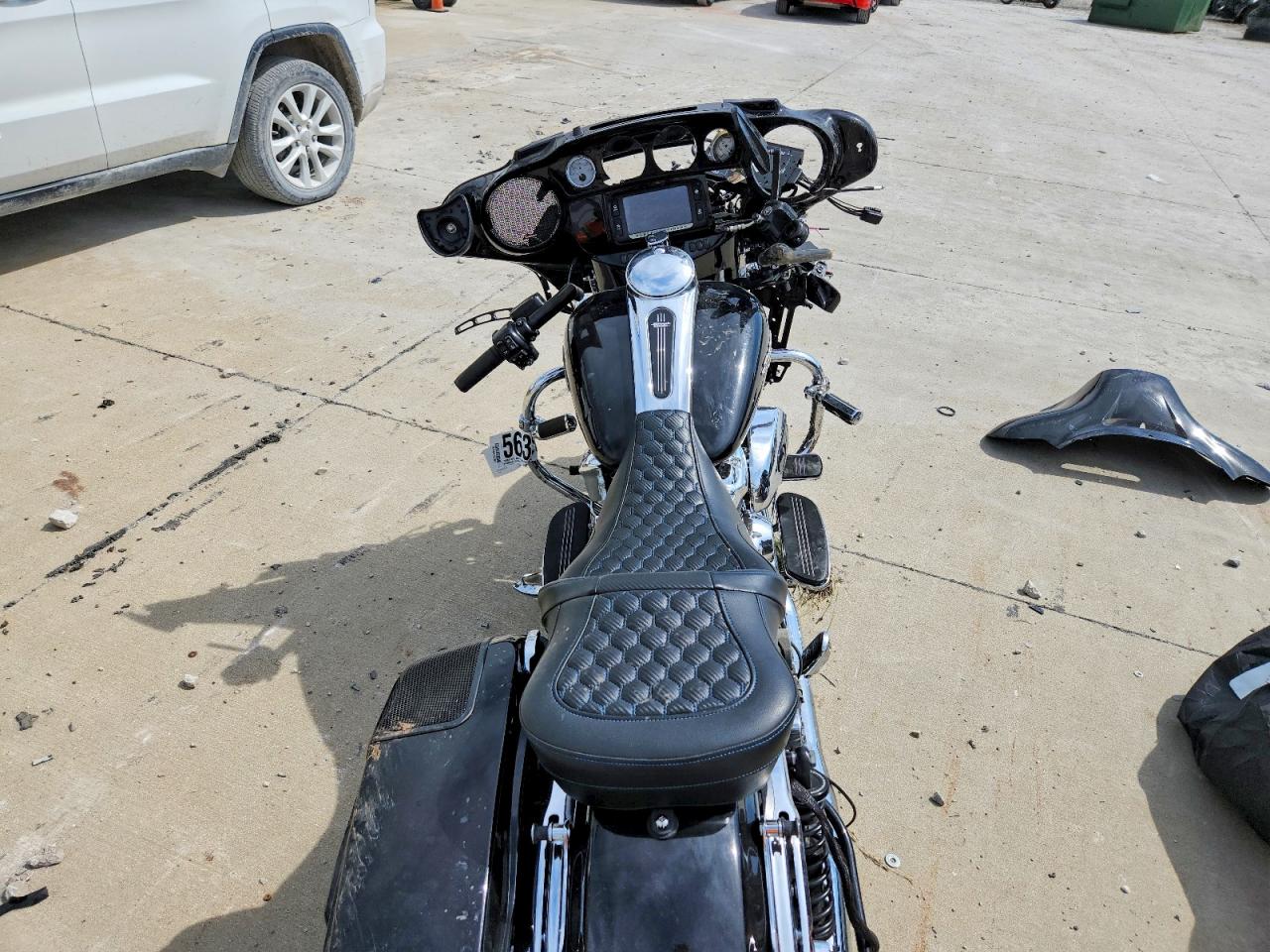 2017 HARLEY-DAVIDSON FL