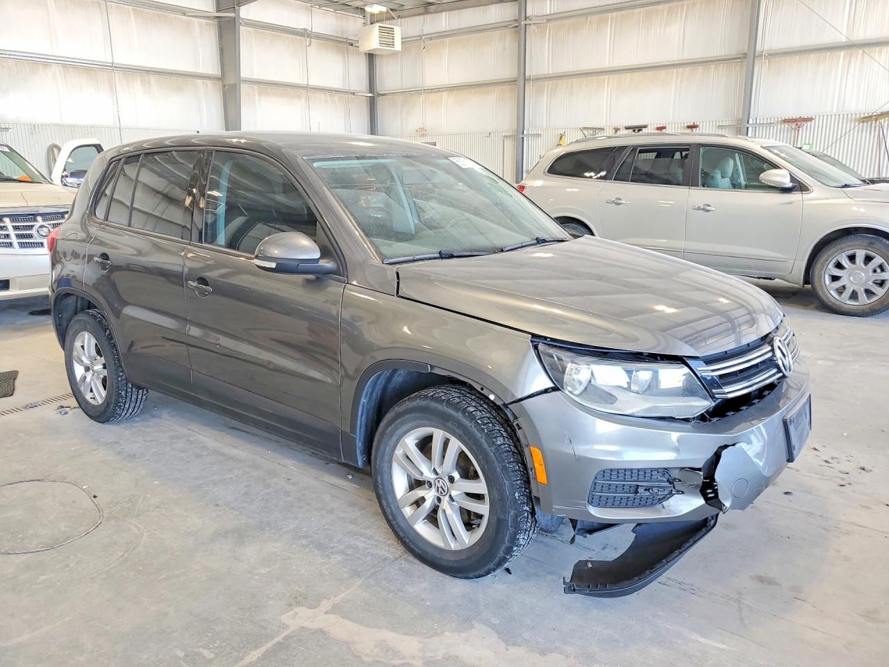 2013 VOLKSWAGEN TIGUAN