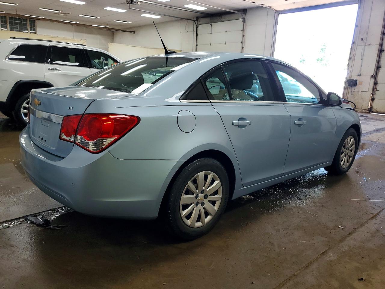 2011 CHEVROLET CRUZE