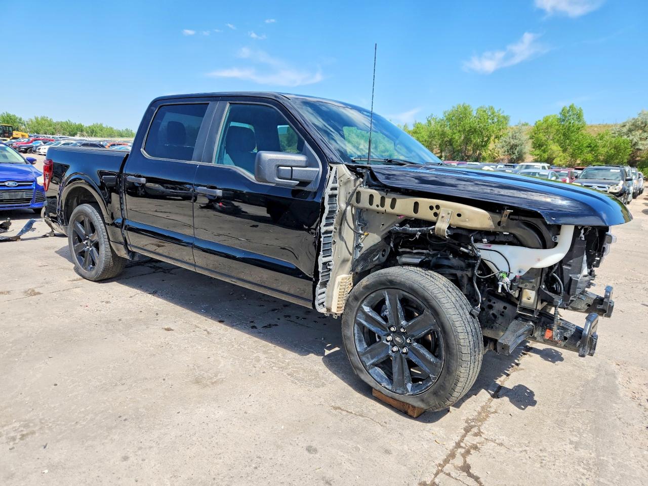 2025 FORD F150