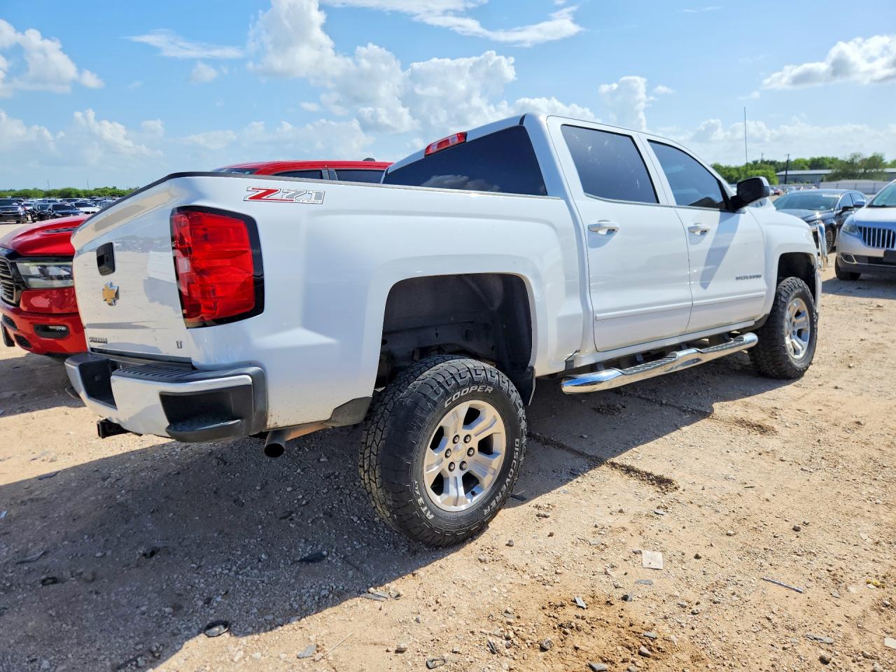 2017 CHEVROLET SILVERADO
