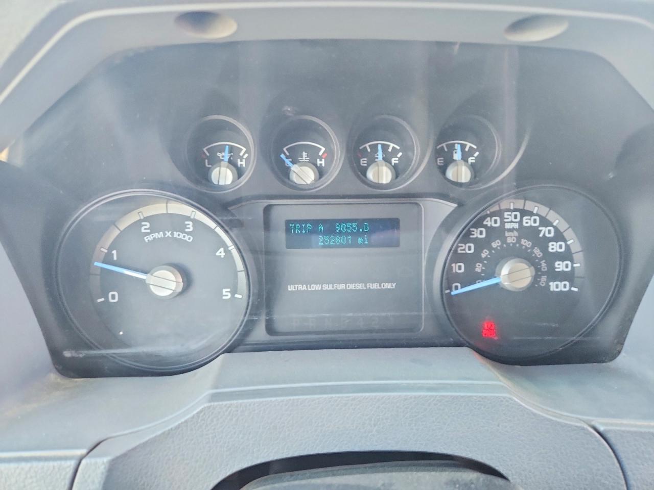 2015 FORD F750