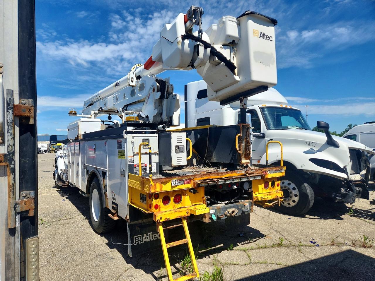 2015 FORD F750