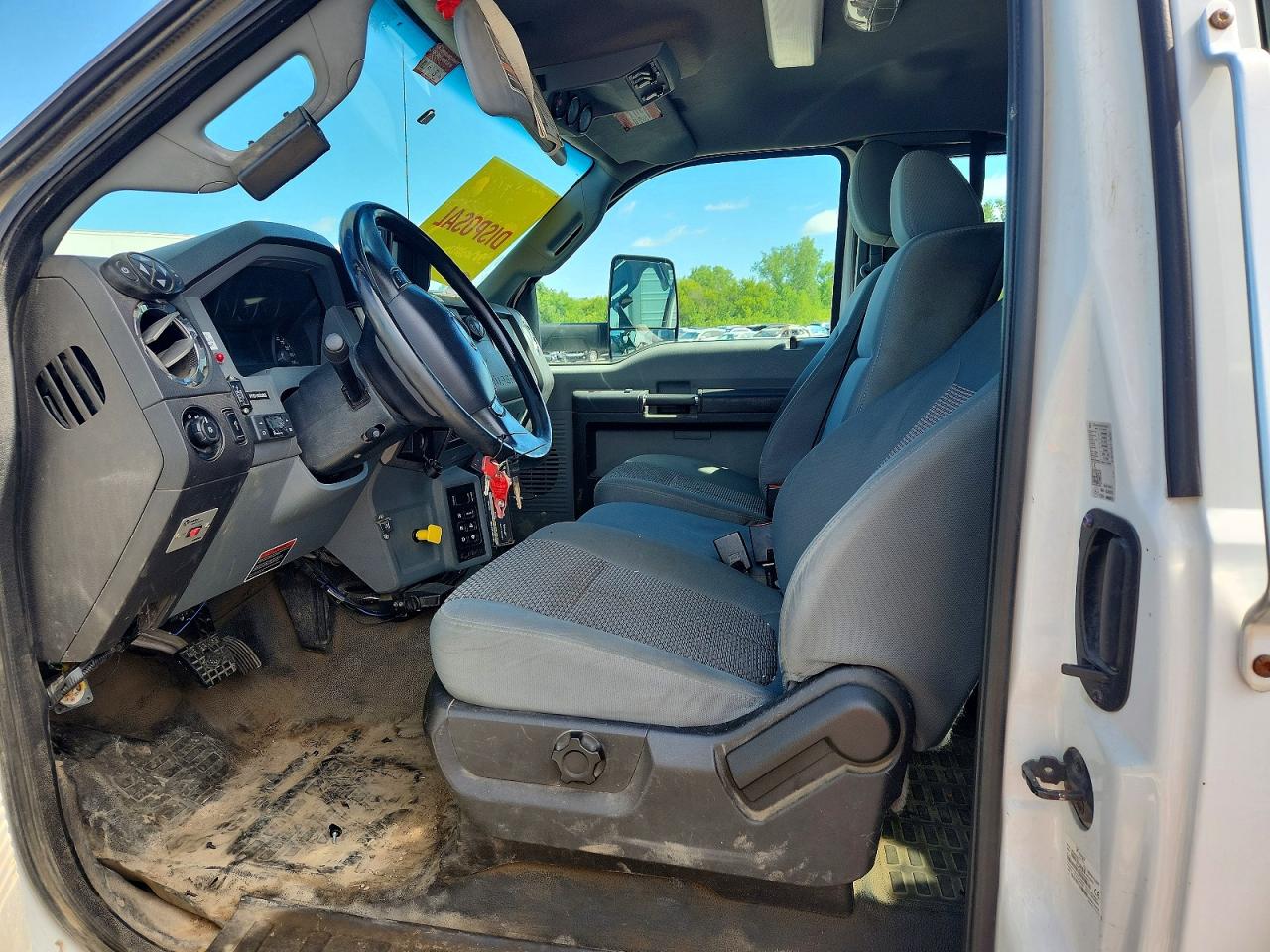 2015 FORD F750