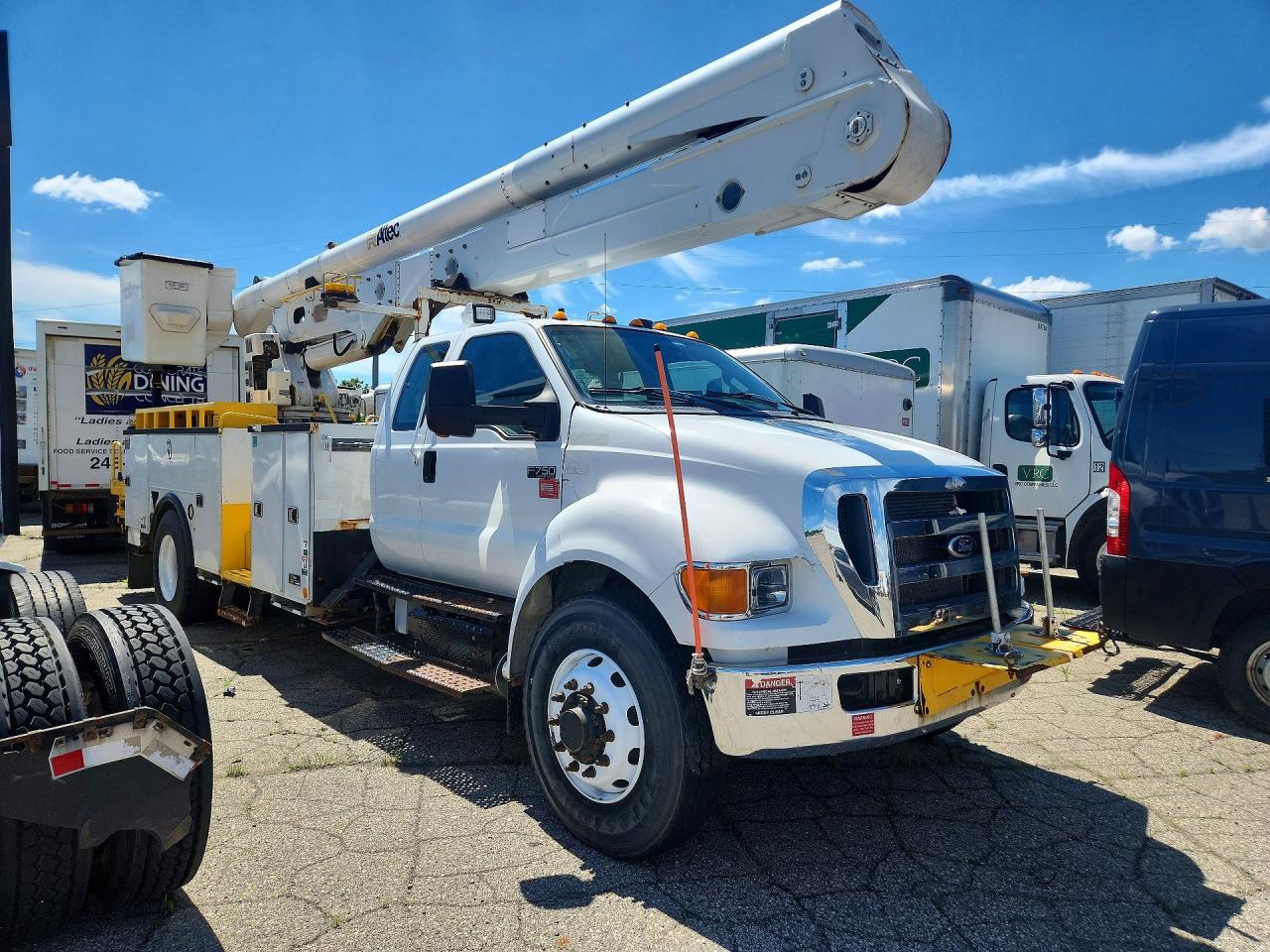 2015 FORD F750