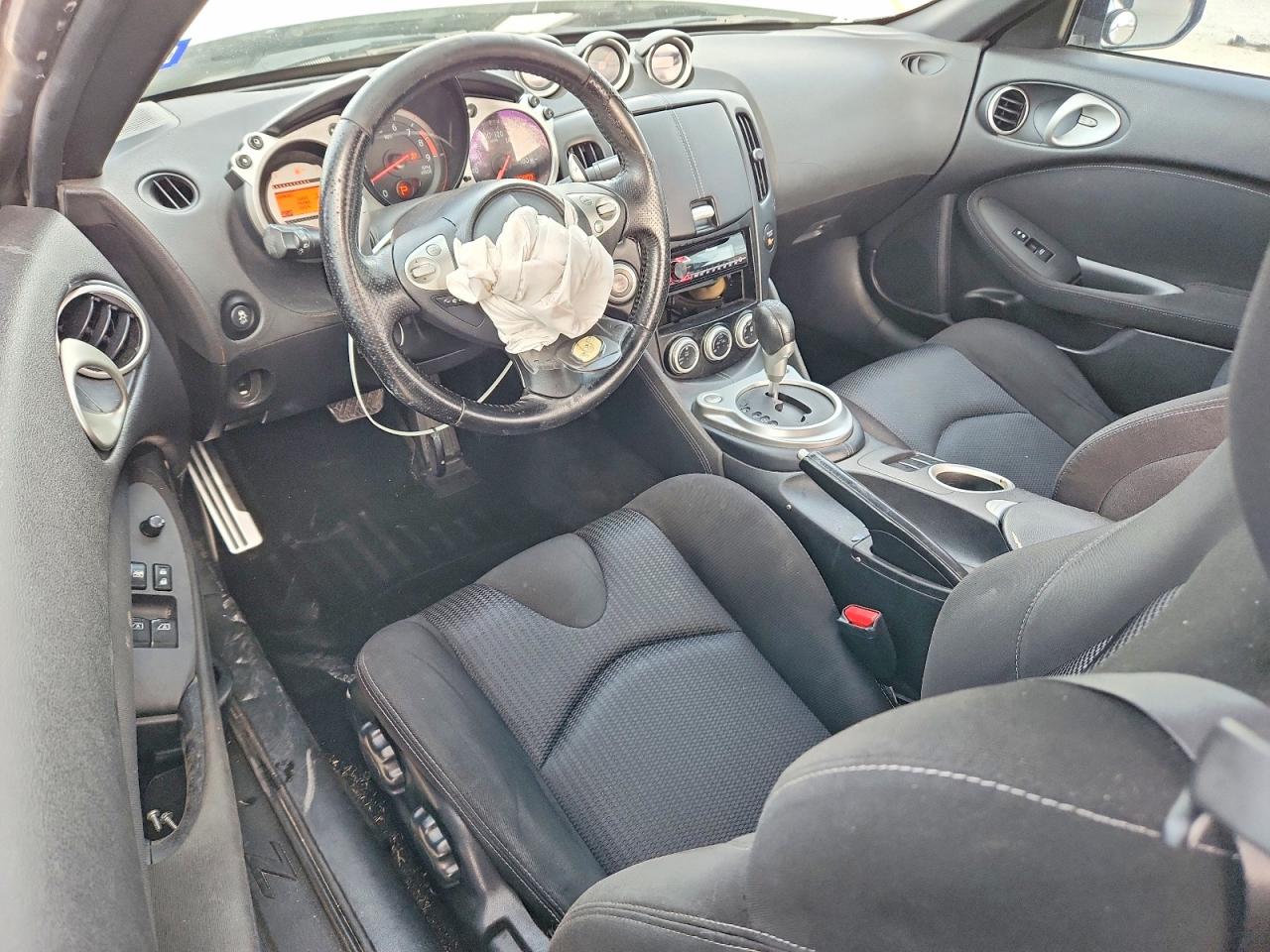 2011 NISSAN 370Z