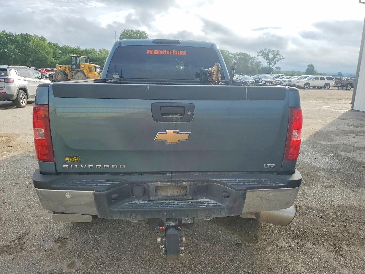 2011 CHEVROLET SILVERADO