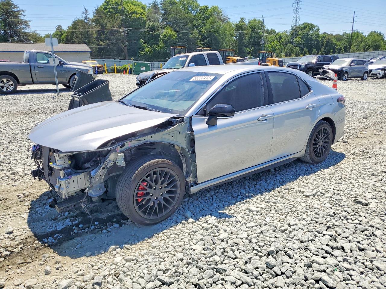 2024 TOYOTA CAMRY