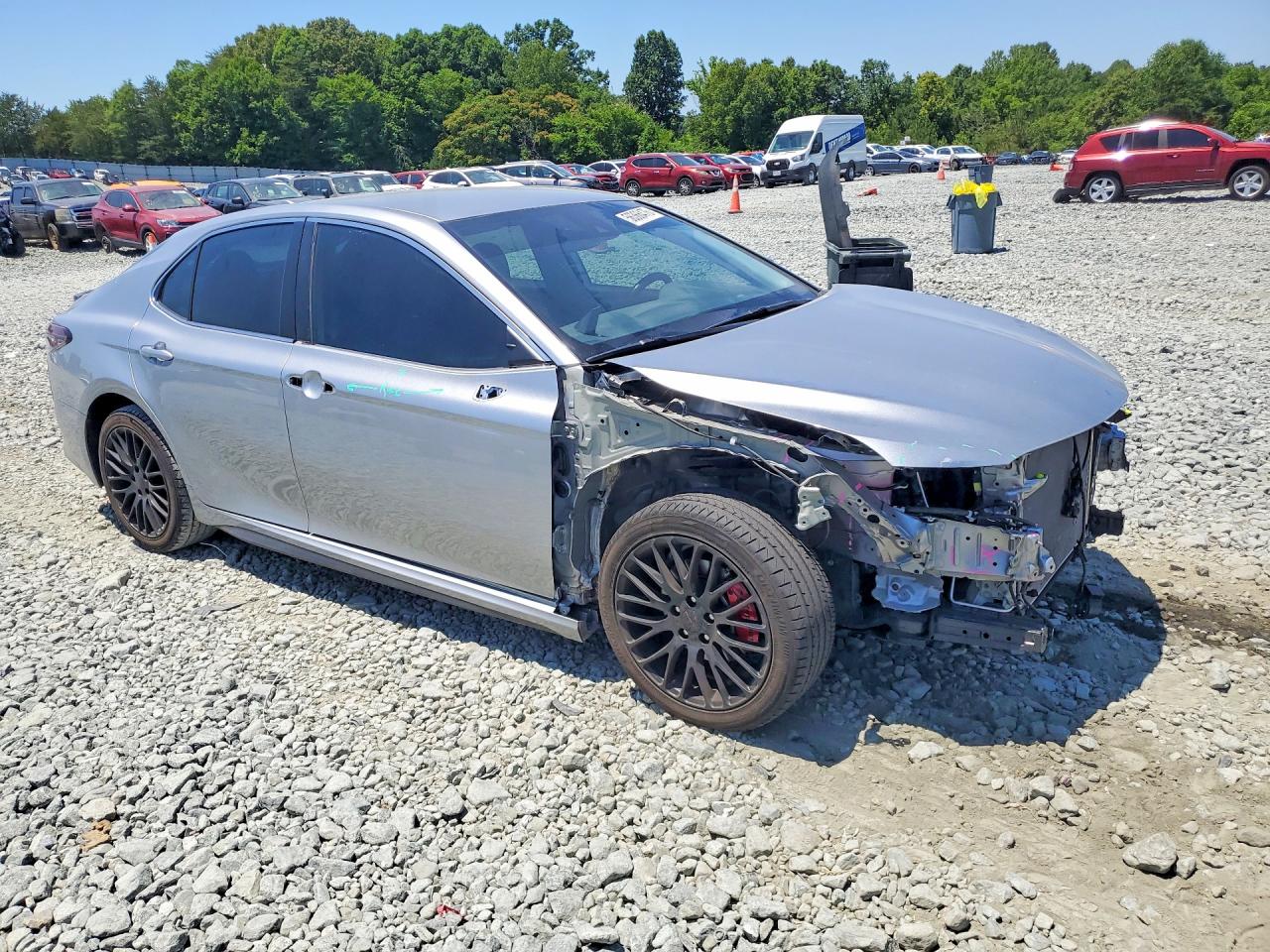 2024 TOYOTA CAMRY