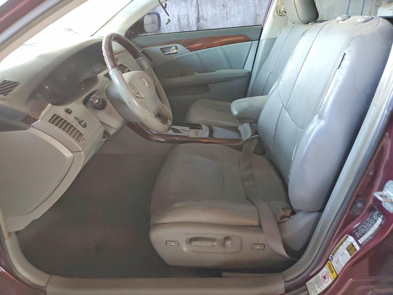 2009 TOYOTA AVALON
