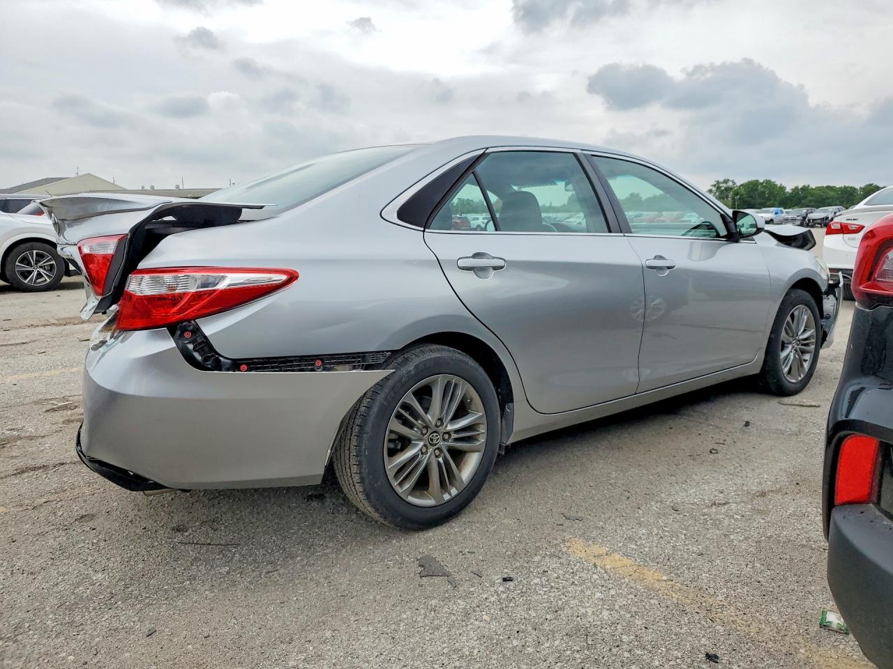 2017 TOYOTA CAMRY