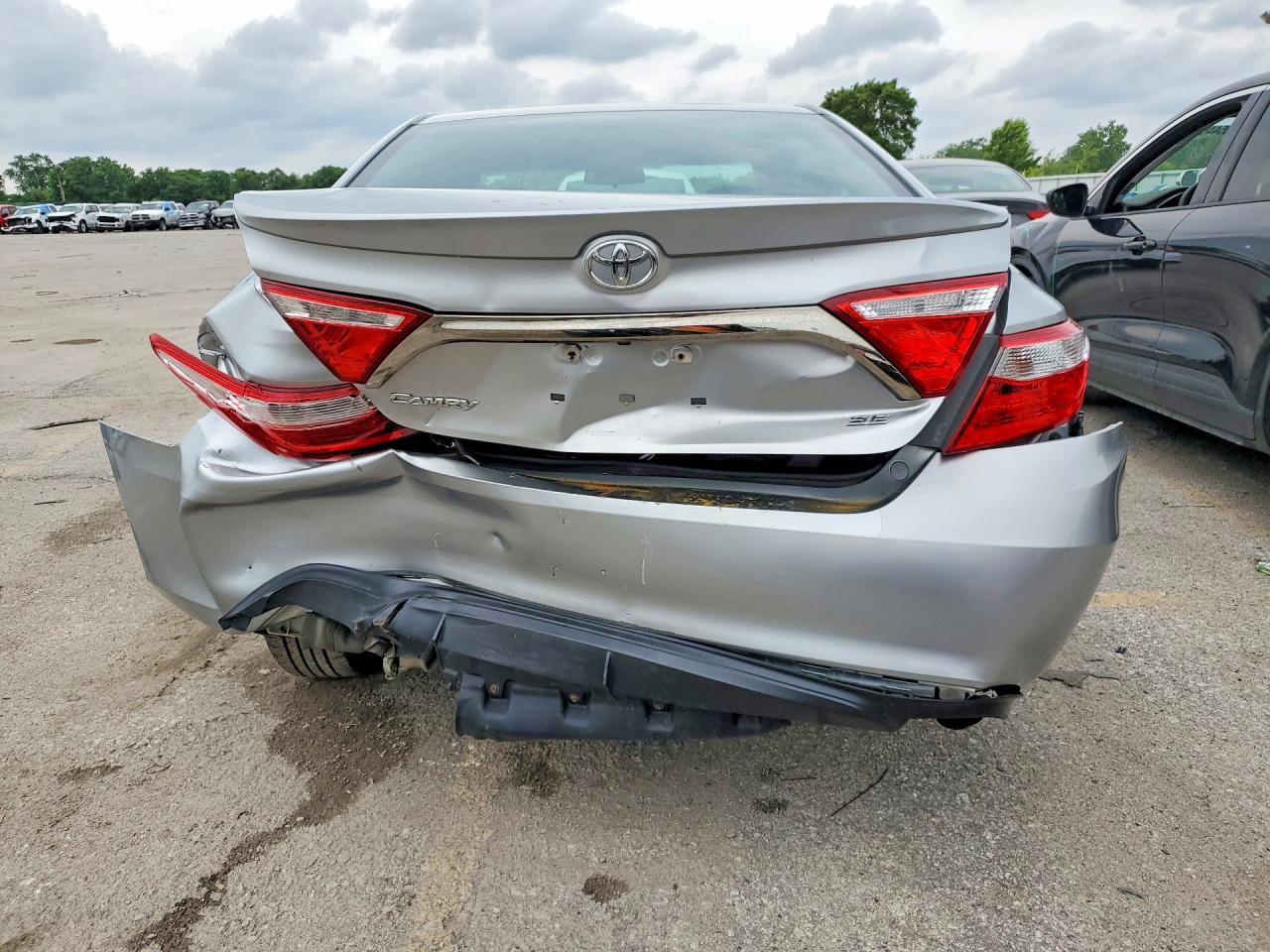 2017 TOYOTA CAMRY