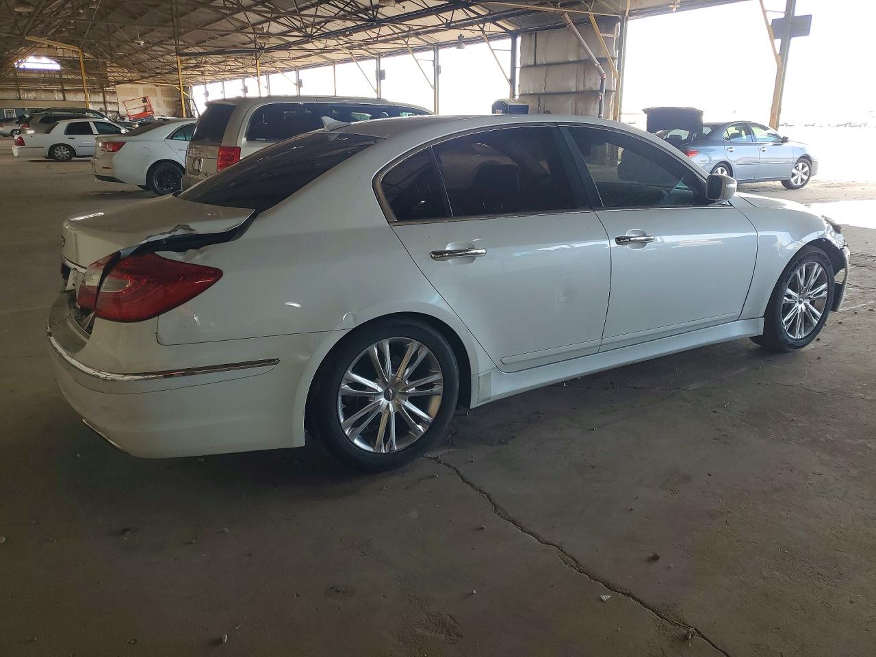 2012 HYUNDAI GENESIS