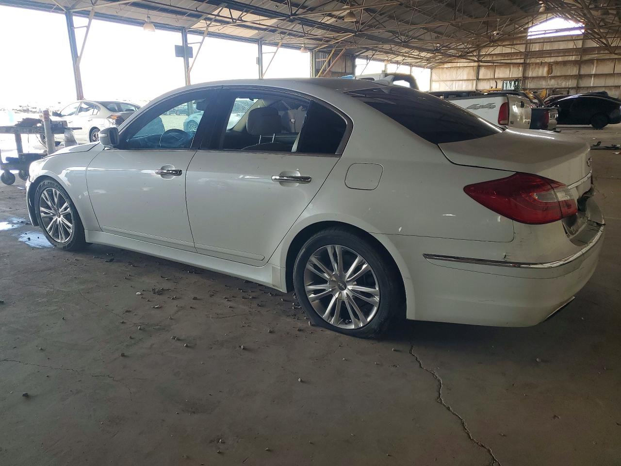 2012 HYUNDAI GENESIS