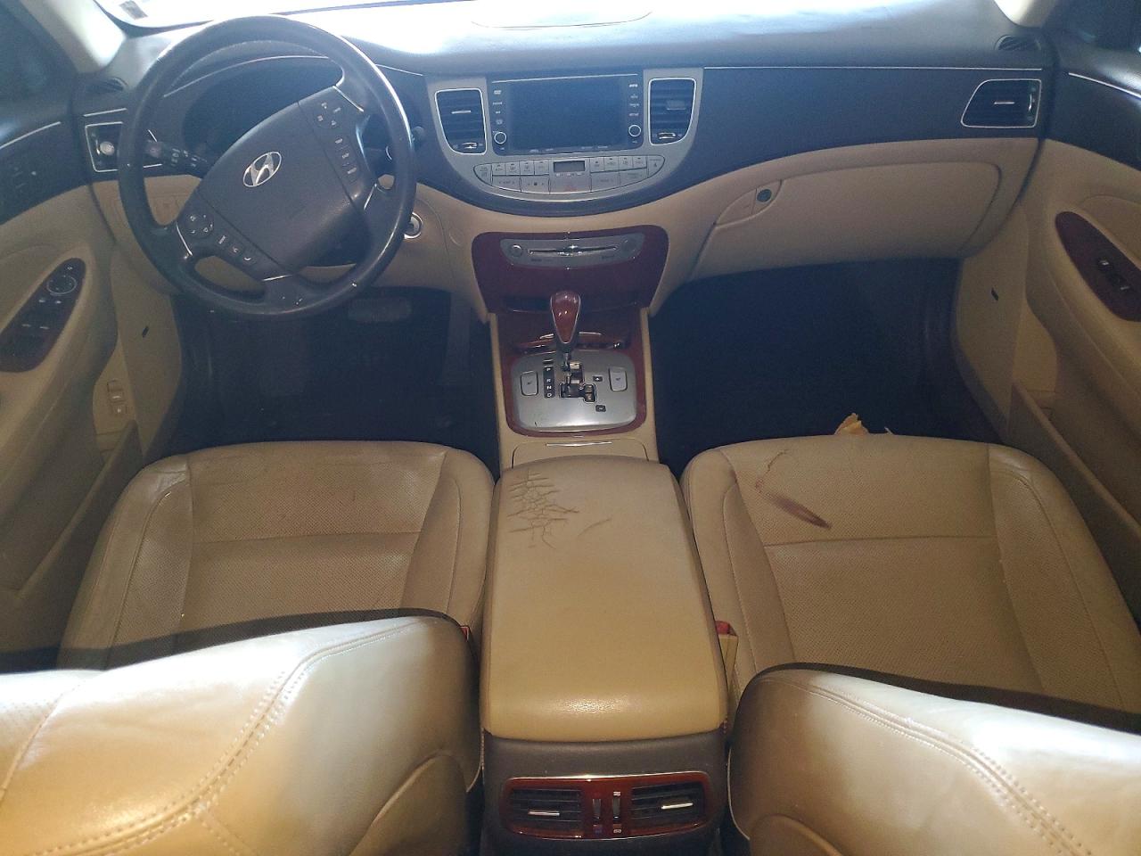 2012 HYUNDAI GENESIS