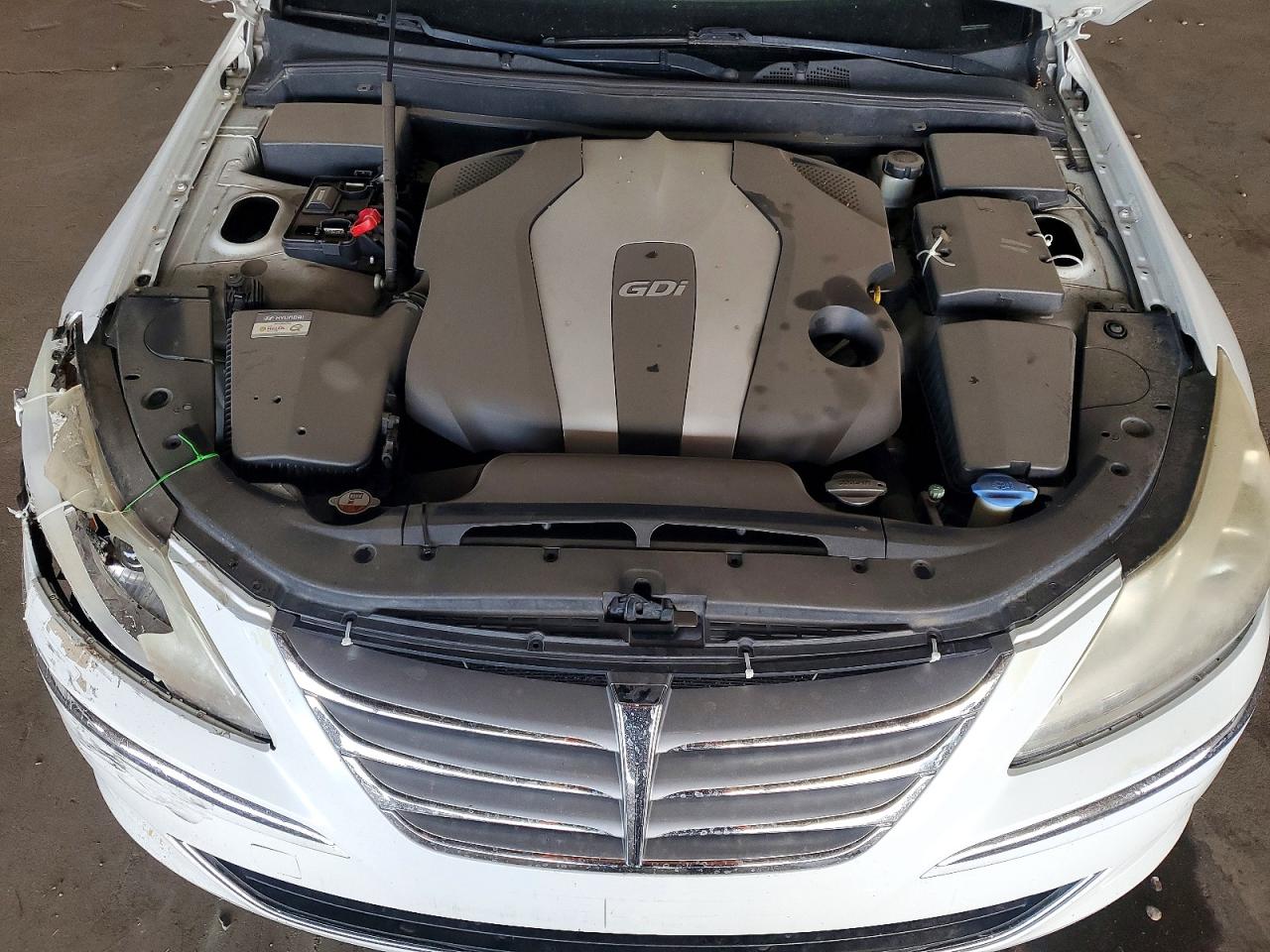 2012 HYUNDAI GENESIS