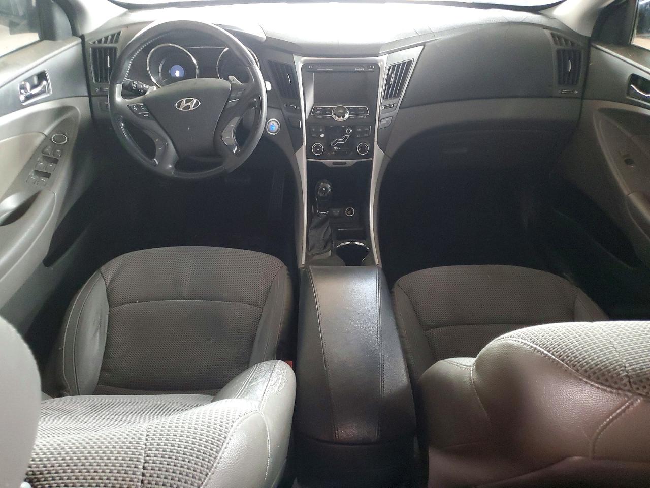 2011 HYUNDAI SONATA